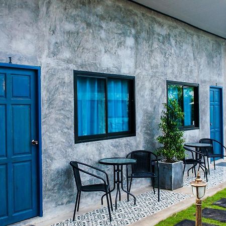 Ongsa House Hotel Банг Тао Бийч Екстериор снимка