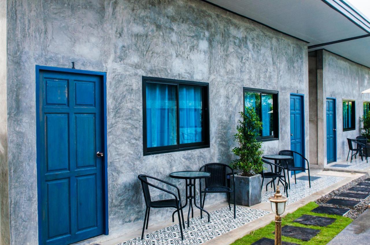 Ongsa House Hotel Банг Тао Бийч Екстериор снимка